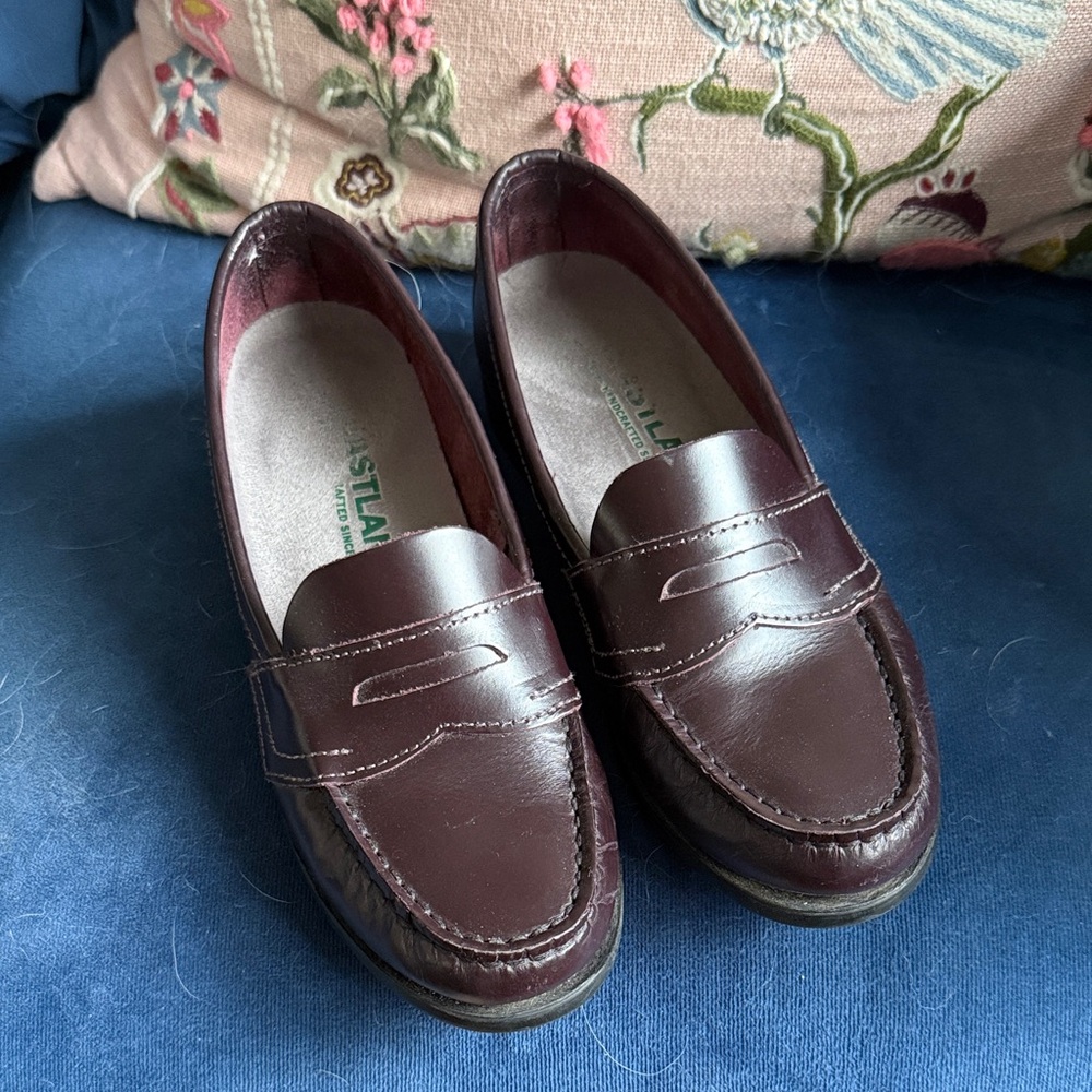 Women’s Eastland Classic Penny Loafers in Burgundy